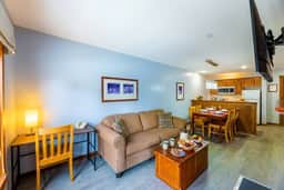 LuxStayUSA | Poolview Crest (AS 241)