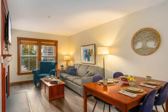 LuxStayUSA | Poolview Panorama {AS 239- 241}