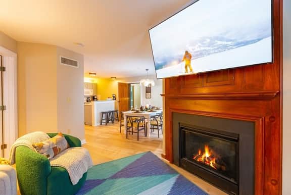 LuxStayUSA | Ballhooter Vista (AS 328–330)