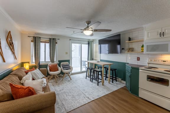 LuxStayUSA | ML 294 Ski In/Out| Slope View| Free Parking